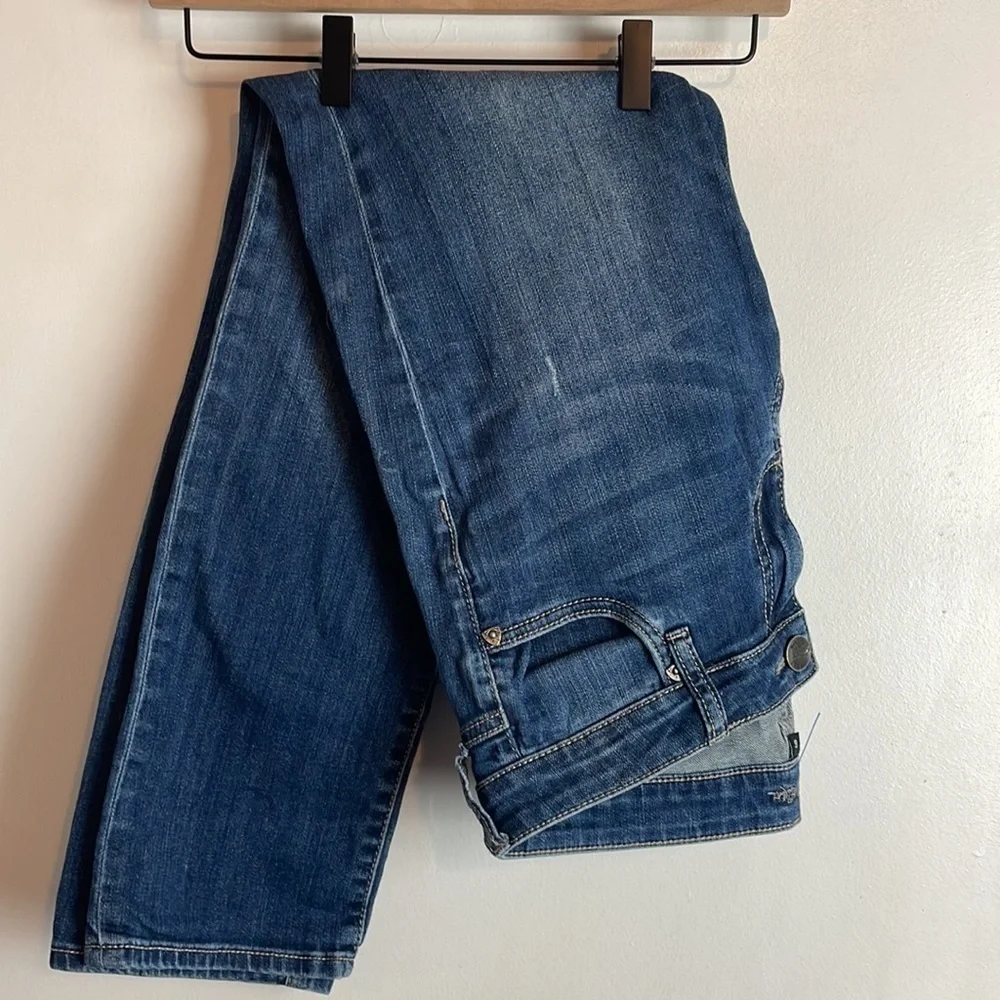 Kut From the Kloth Medium Wash Slightly Distressd Skinny Jeans 6 / 28W 30L - Picture 8 of 10